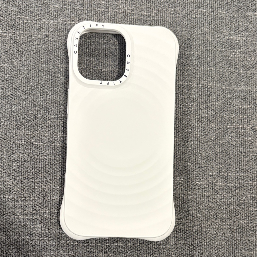 NEVER USED- Casetify White iPhone 16 Case